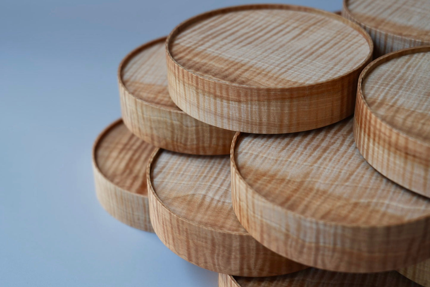 「宝石のように輝く栃縮杢」