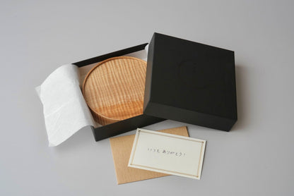 「宝石のように輝く栃縮杢」